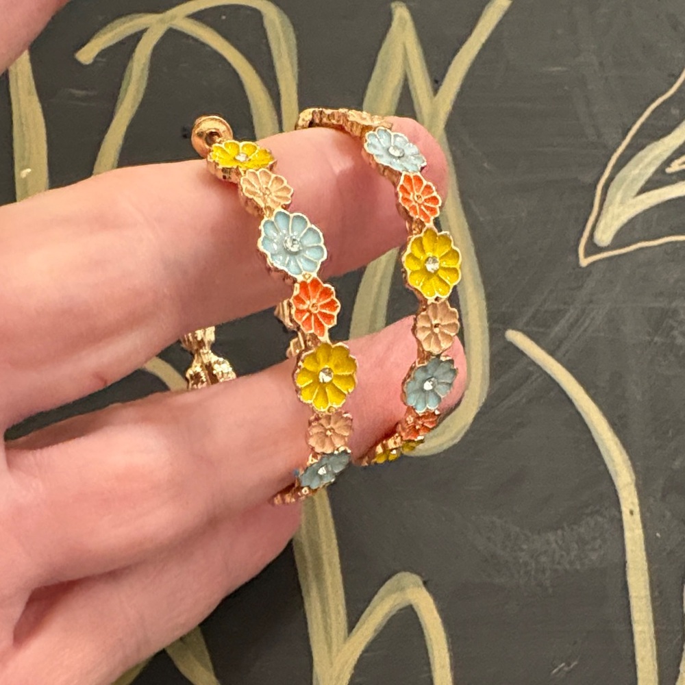 Chic Floral Gold Hoop Earrings